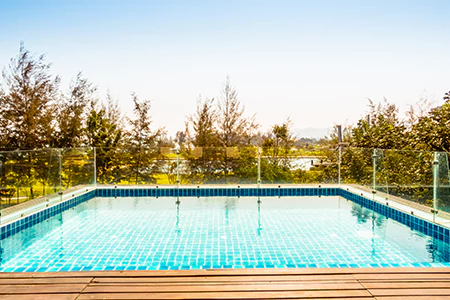 Cost of Glass Pool Fence Repair in Orland Park, Illinois